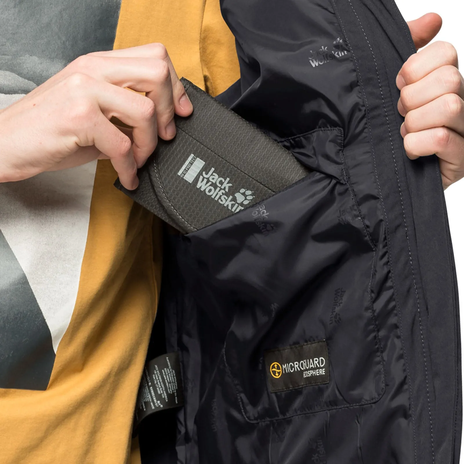 Jack Wolfskin Mens White Frost Windproof Water Repellent Gilet - Black