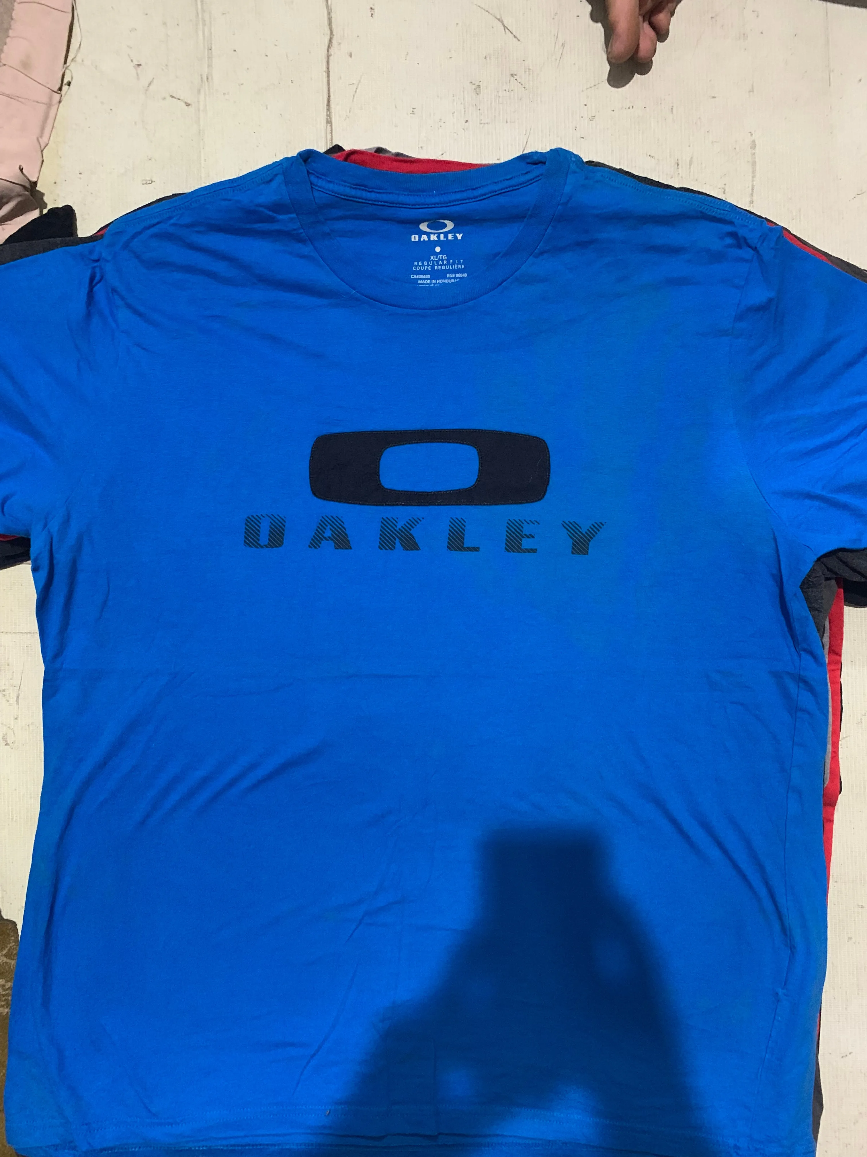 Oakley t shirts 19 pcs