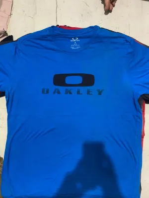 Oakley t shirts 19 pcs