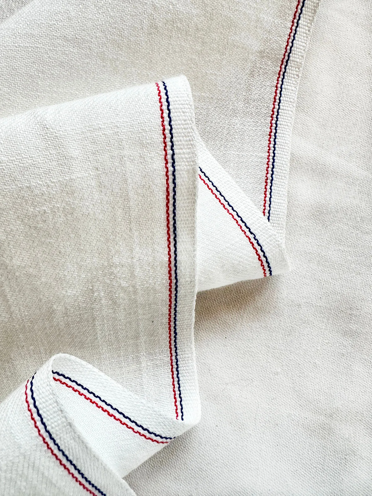 Summer White Cotton Linen with Selvedge Interest