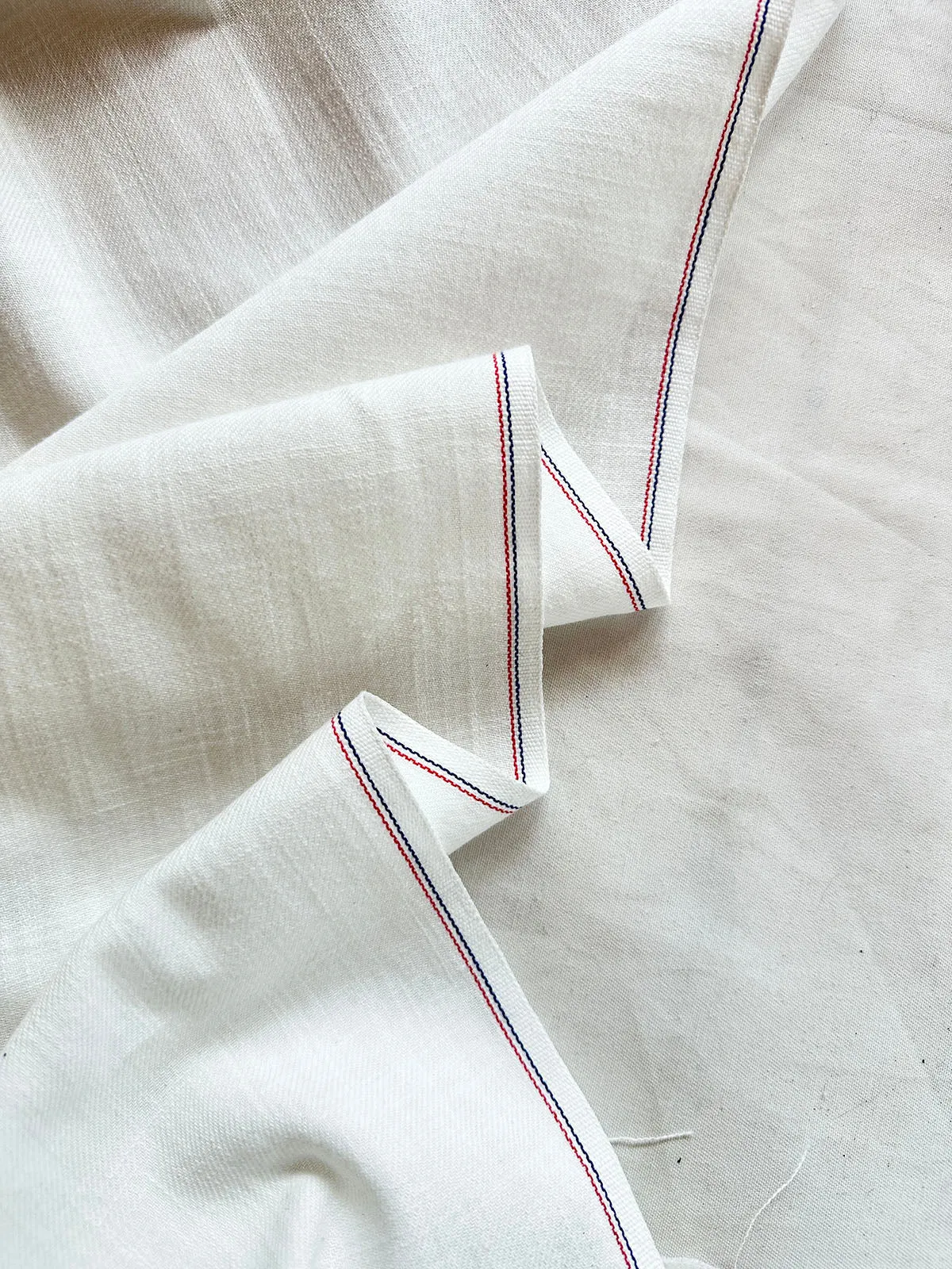 Summer White Cotton Linen with Selvedge Interest