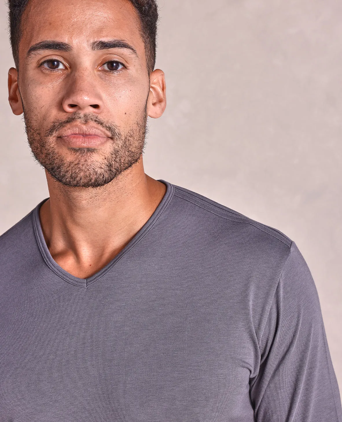 The Reid - Eco-Friendly LS V-Neck Tee - Grey